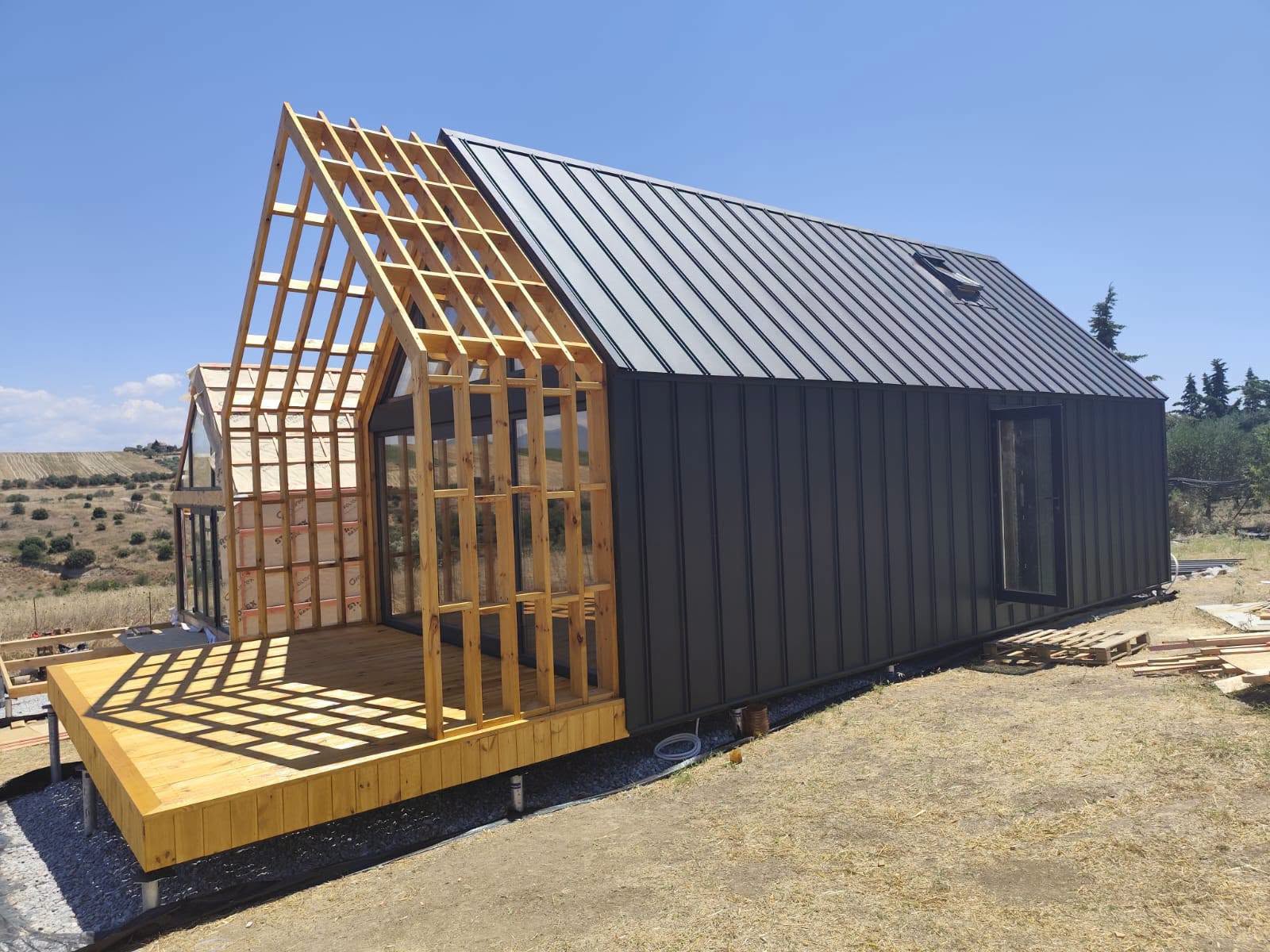 BARN HOUSE 754