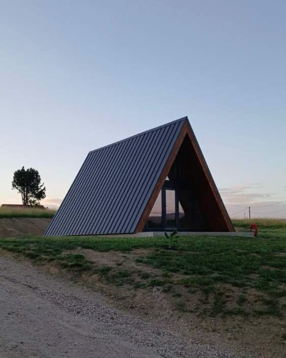 A-FRAME 779