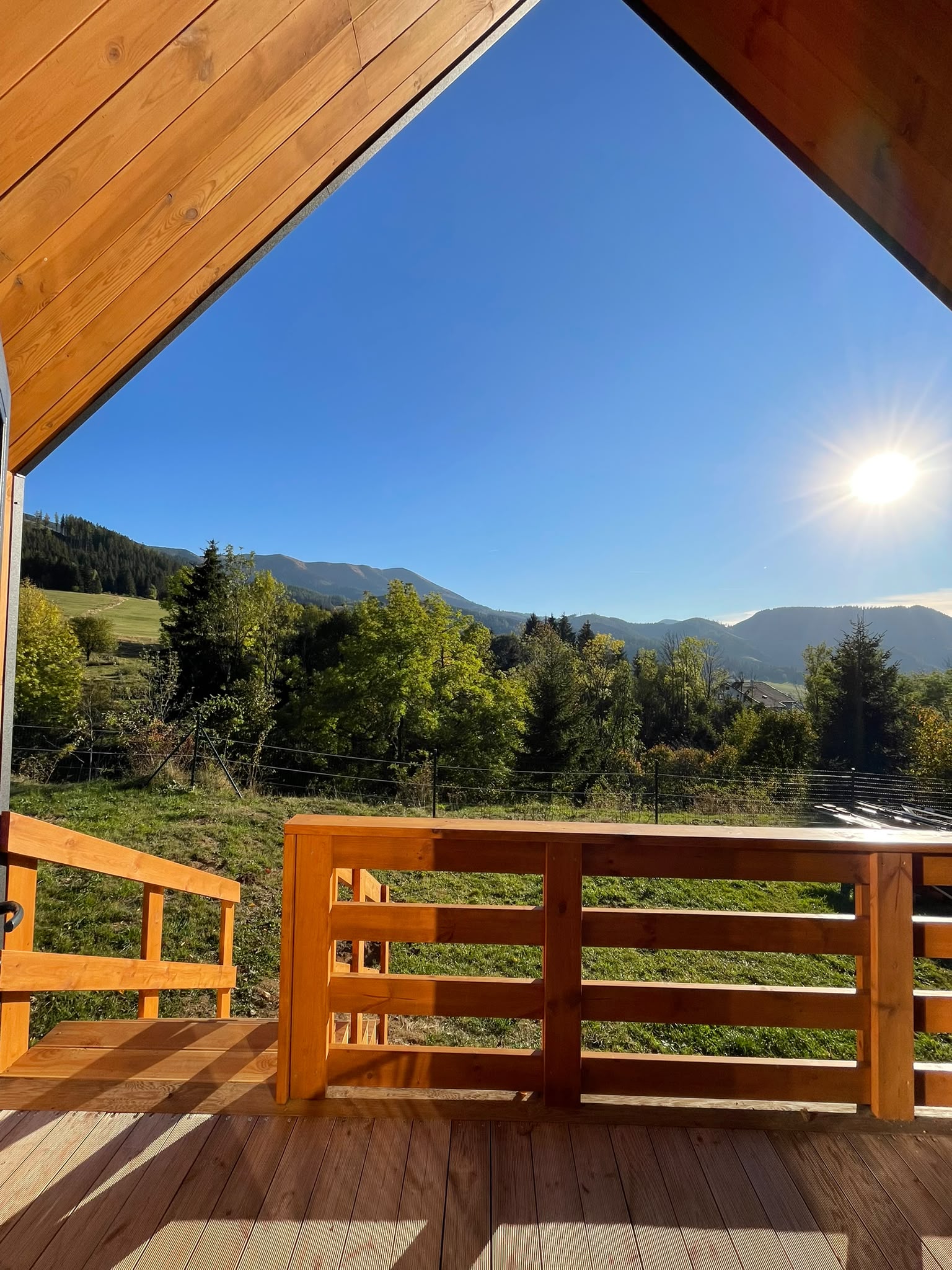 Realizovaný montovaný drevodom Barn House – Slovensko, Liptovská Lúžna (Barn House, svojpomocná montáž) – fotografia 3