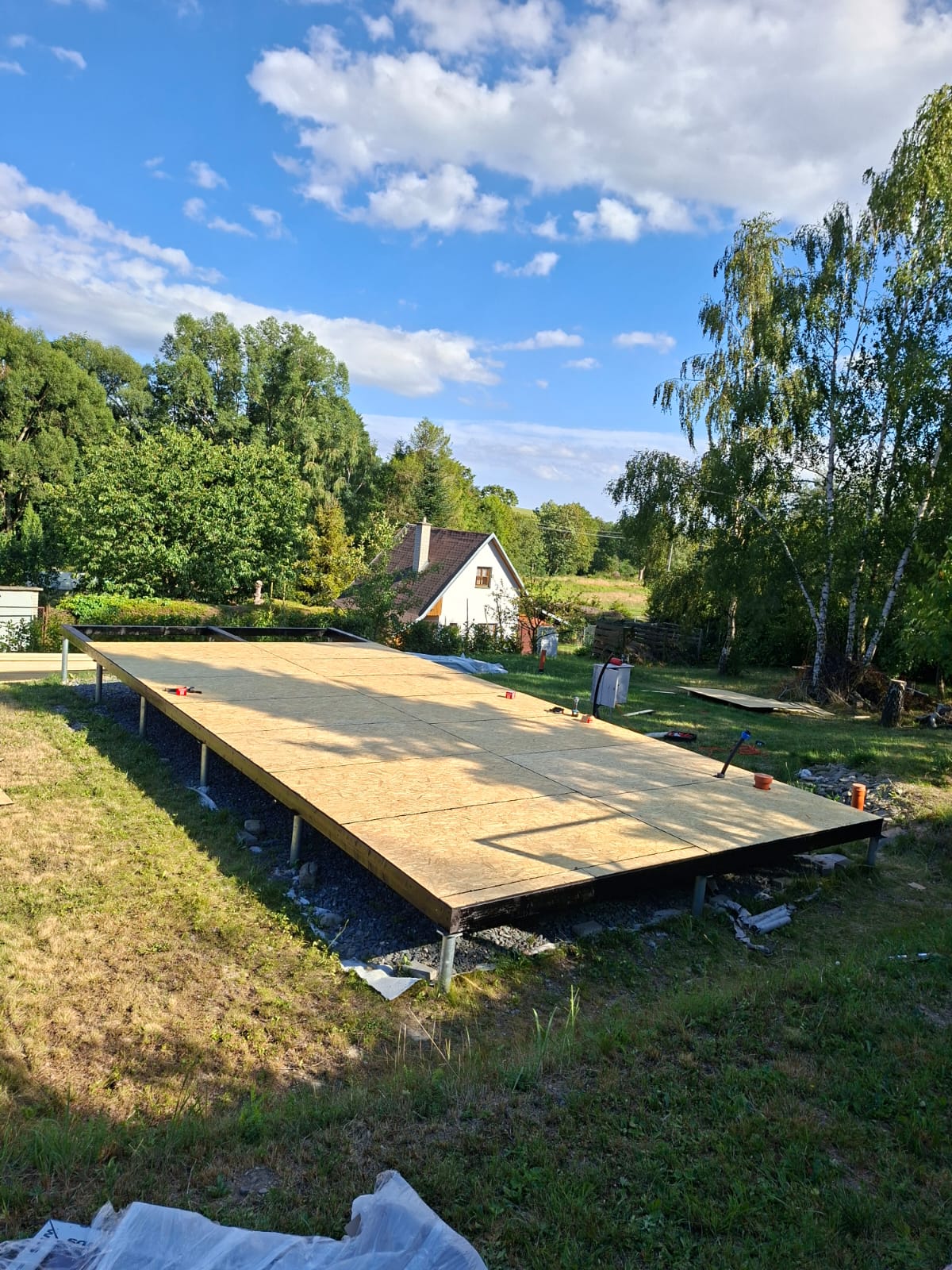 Verlegung der tragenden Holzbodenbeplankung