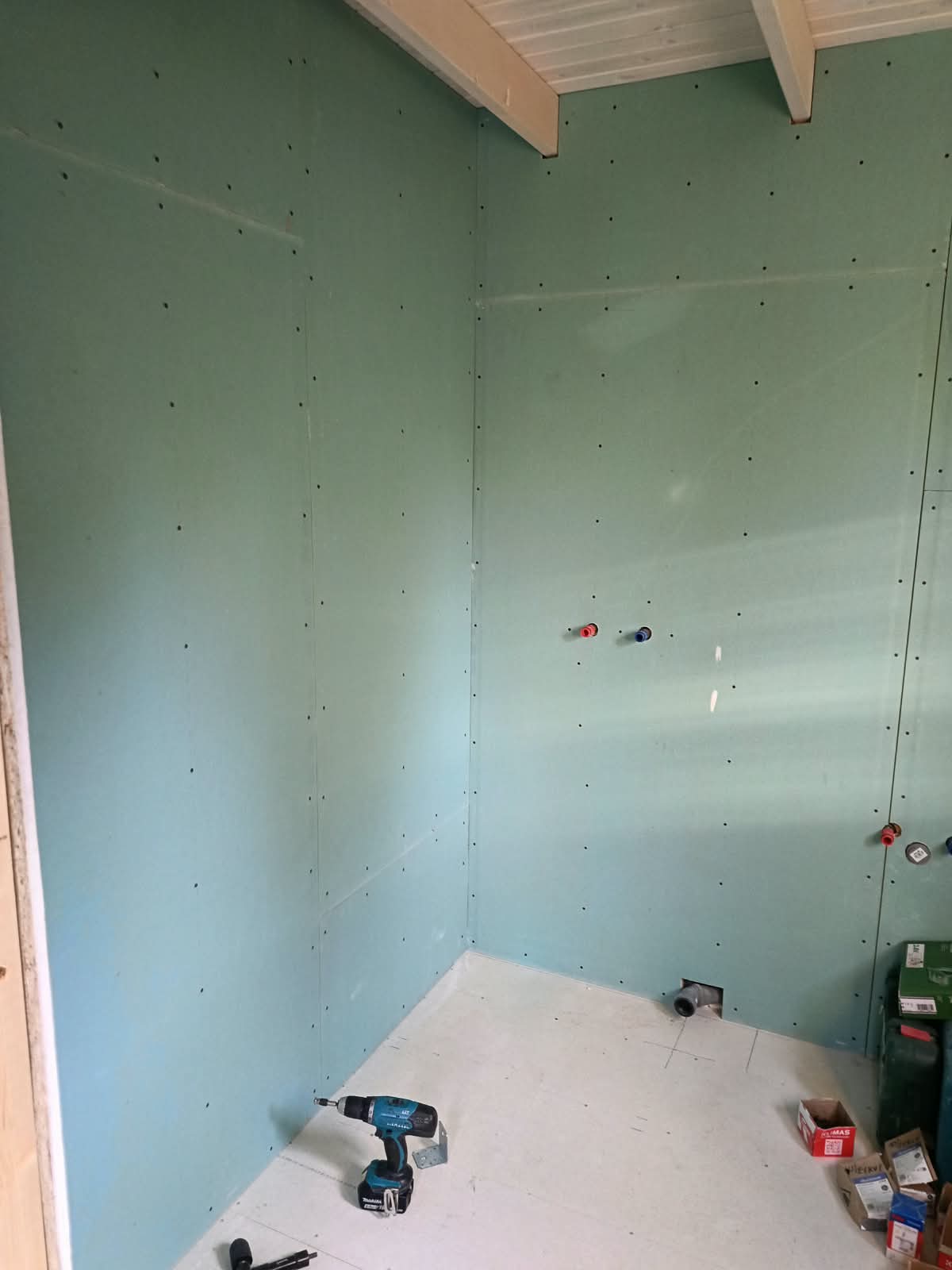 Anbringen der Wandbeplankung