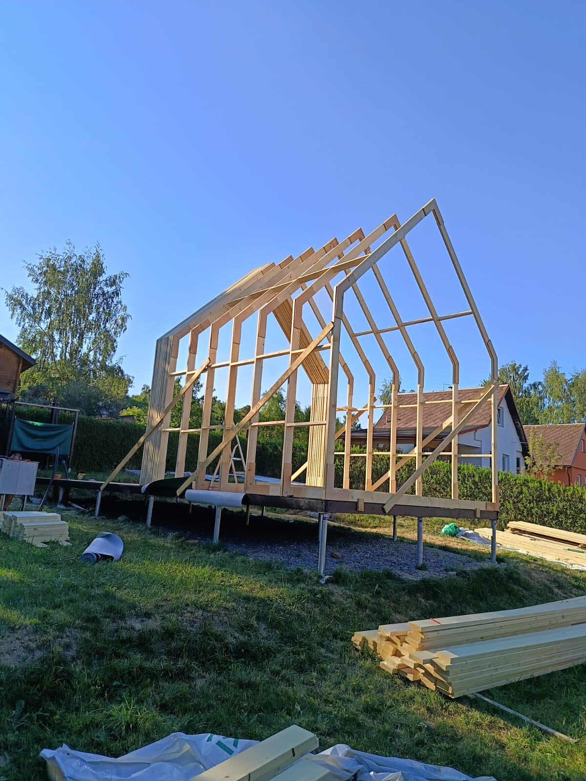 Montage der Holzrahmenwände